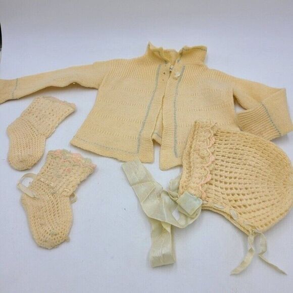 Vintage 50s Baby NB Cardigan Hand Made Bonnet Booties Cream Knit Ribbon Trim - Picture 1 of 9